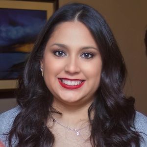 Meet your Posher, Claudia